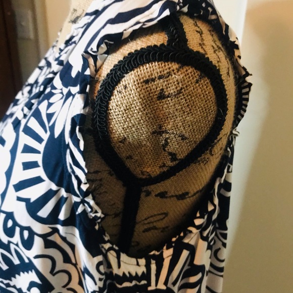 crown & ivy Navy and White Spring Dress - Picture 4 of 7